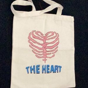 The heart tote bag
